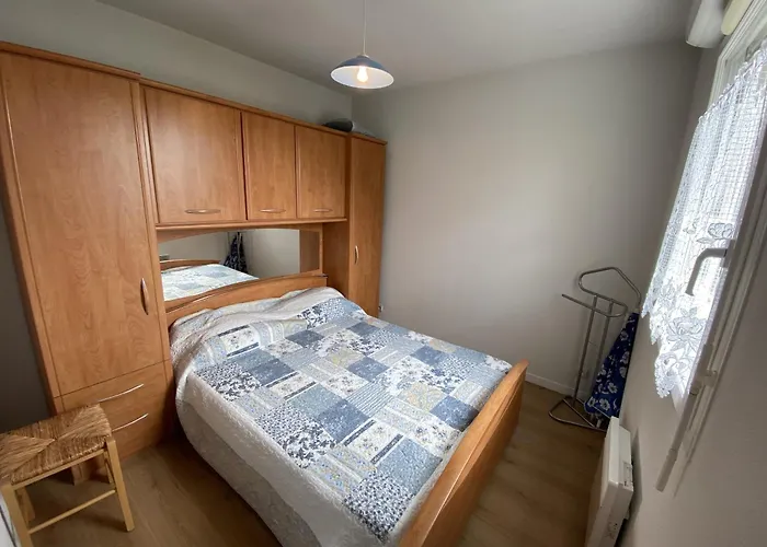 Le Poete - Appartement 2 Etoiles - Parking Апартаменты